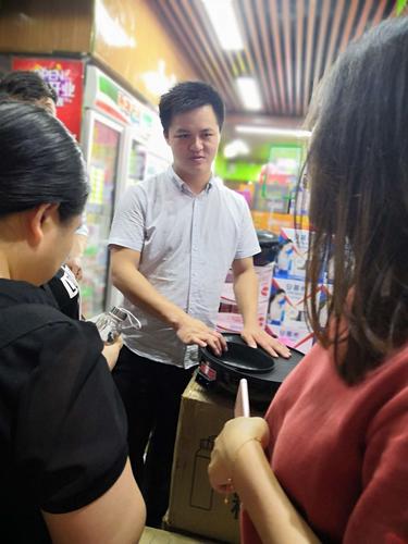 深圳市企叮咚商業策劃服務 以專業企業信息策劃，驅動品牌價值增長